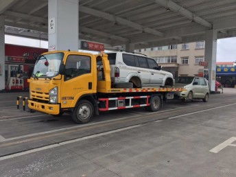图 深圳市坂田汽车救援拖车服务中心 深圳汽车维修保养